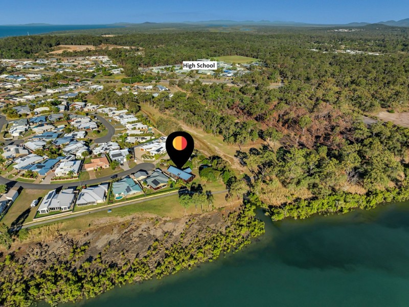 34 Riverside Drive, Tannum Sands QLD 4680