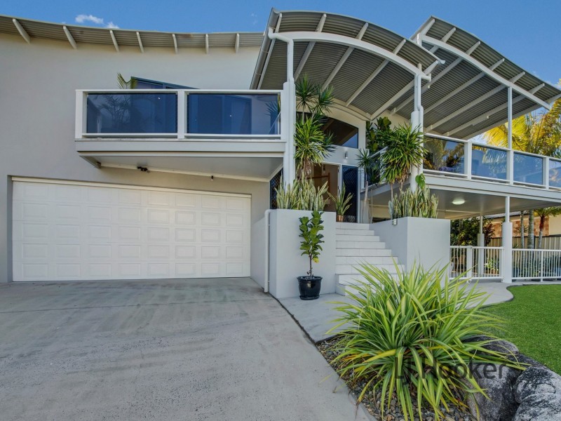 12 Lighthouse Drive, Boyne Island QLD 4680