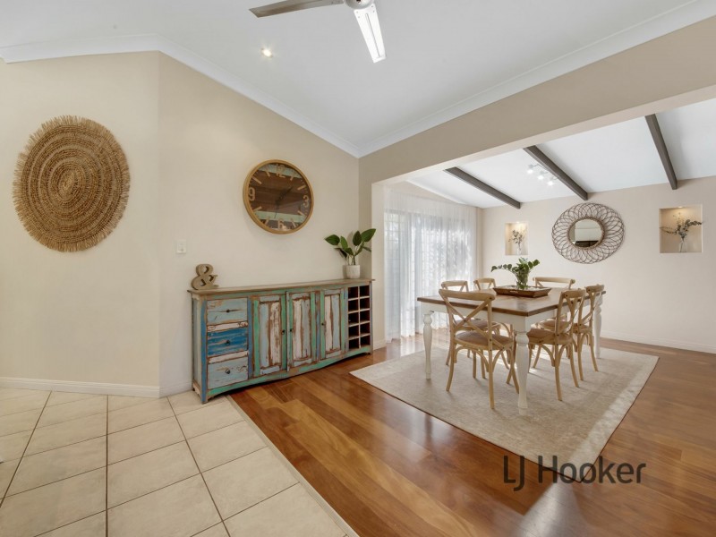 12 Lighthouse Drive, Boyne Island QLD 4680