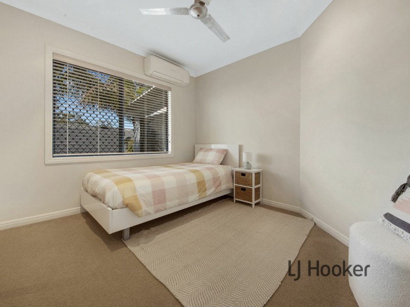 12 Lighthouse Drive, Boyne Island QLD 4680