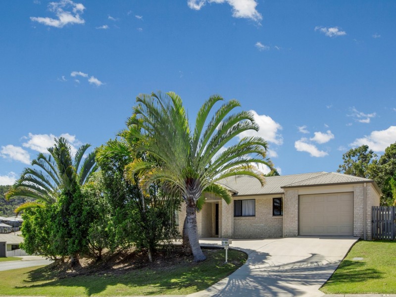 1/11 Golf View Drive, Boyne Island QLD 4680