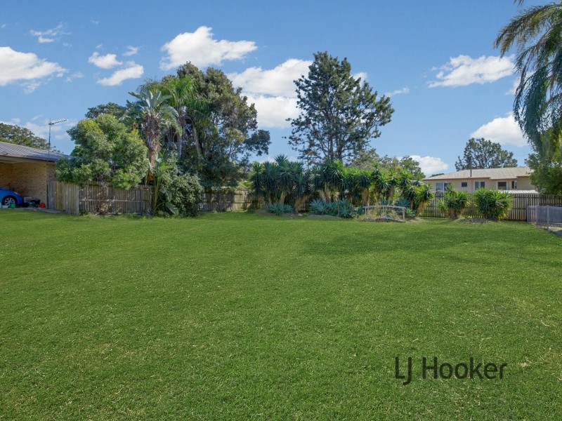 16 Pashley Street, Clinton QLD 4680