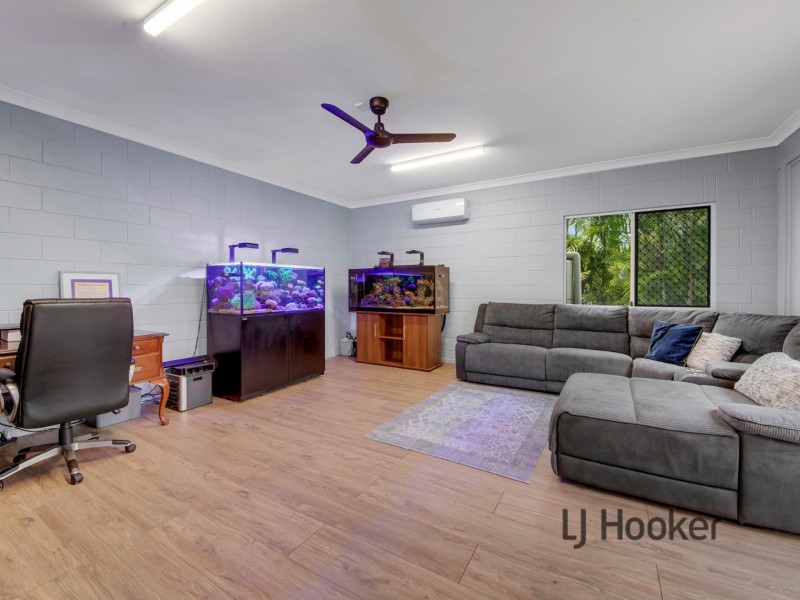 16 Lighthouse Drive, Boyne Island QLD 4680