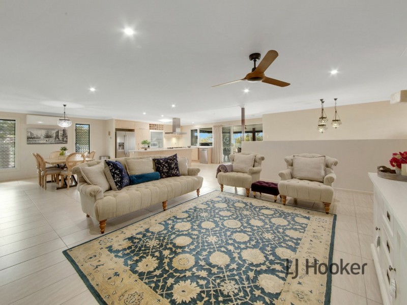 16 Lighthouse Drive, Boyne Island QLD 4680
