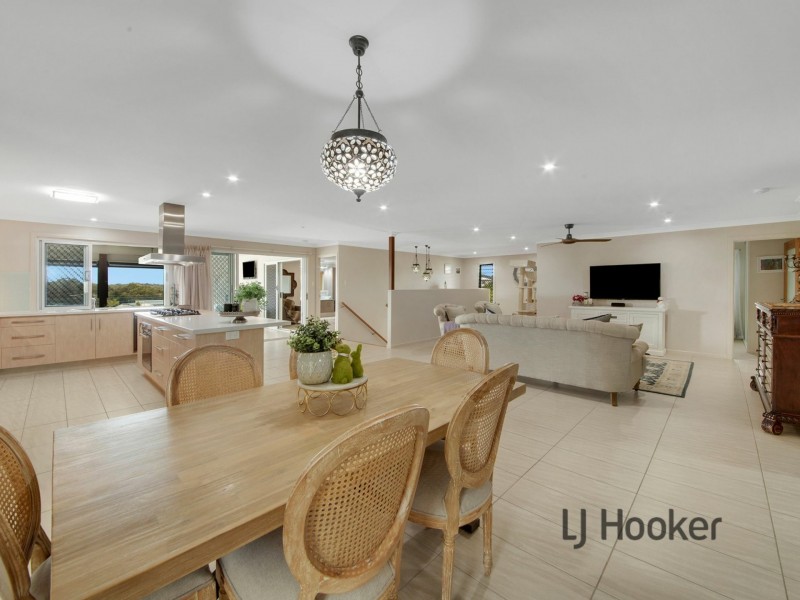 16 Lighthouse Drive, Boyne Island QLD 4680