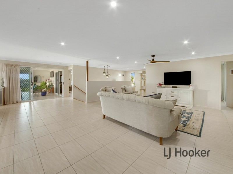 16 Lighthouse Drive, Boyne Island QLD 4680
