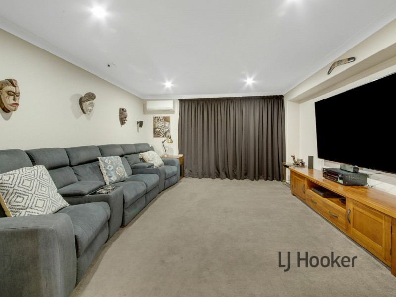 16 Lighthouse Drive, Boyne Island QLD 4680