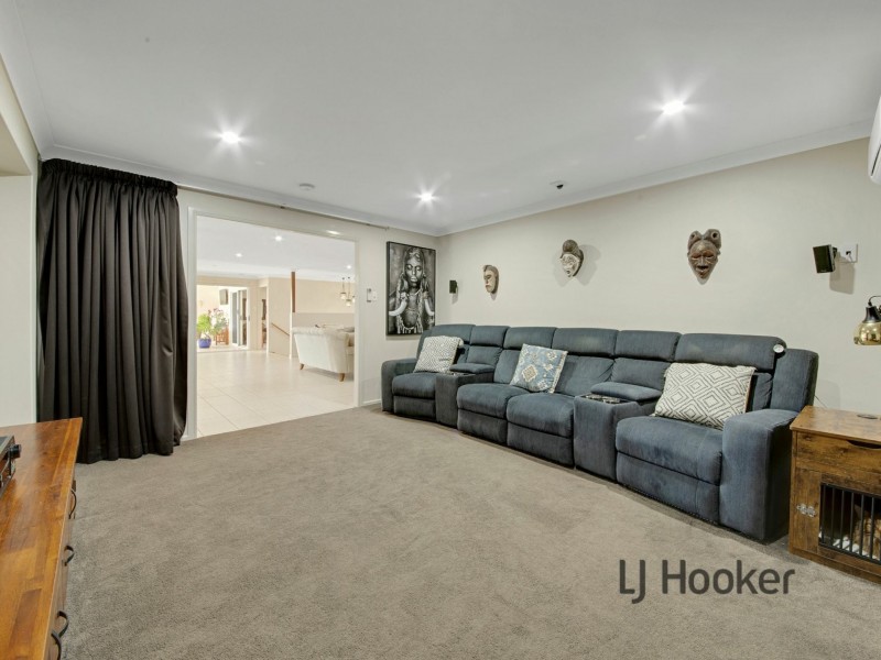 16 Lighthouse Drive, Boyne Island QLD 4680