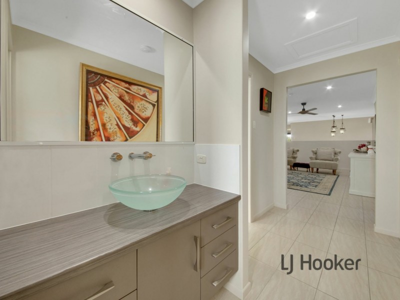 16 Lighthouse Drive, Boyne Island QLD 4680