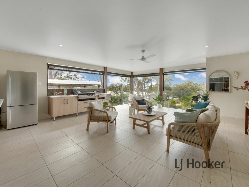 16 Lighthouse Drive, Boyne Island QLD 4680