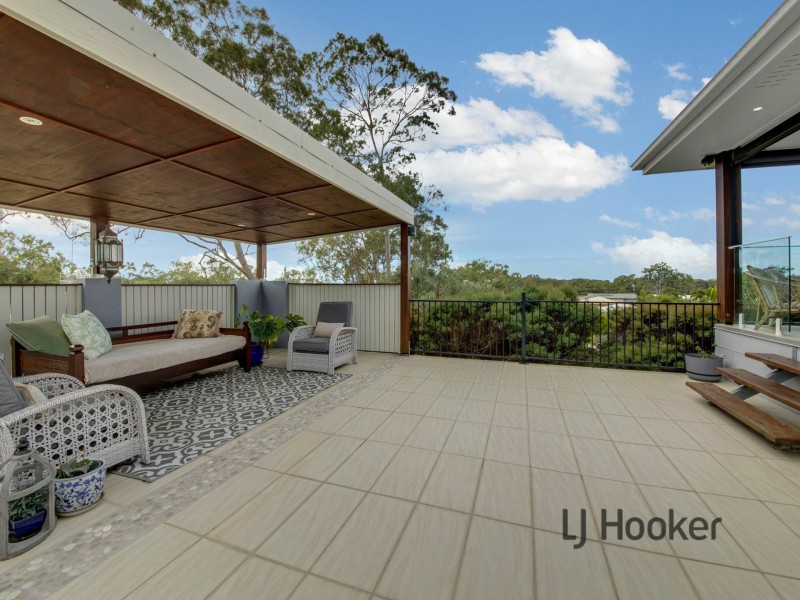 16 Lighthouse Drive, Boyne Island QLD 4680