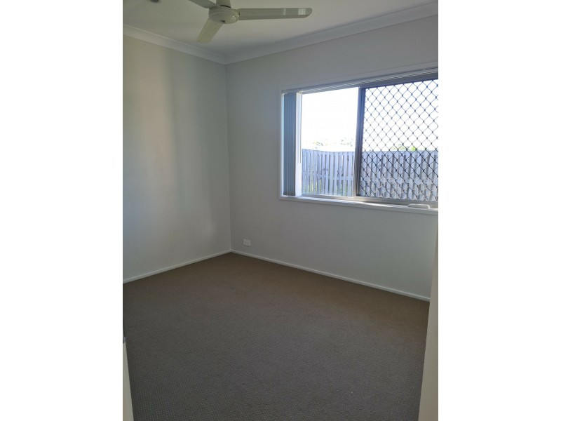 4 Wabby Street, Boyne Island QLD 4680