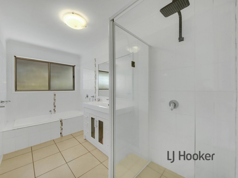 18 Bellemere Court, Boyne Island QLD 4680