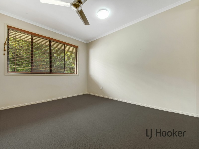 22 Lighthouse Drive, Boyne Island QLD 4680