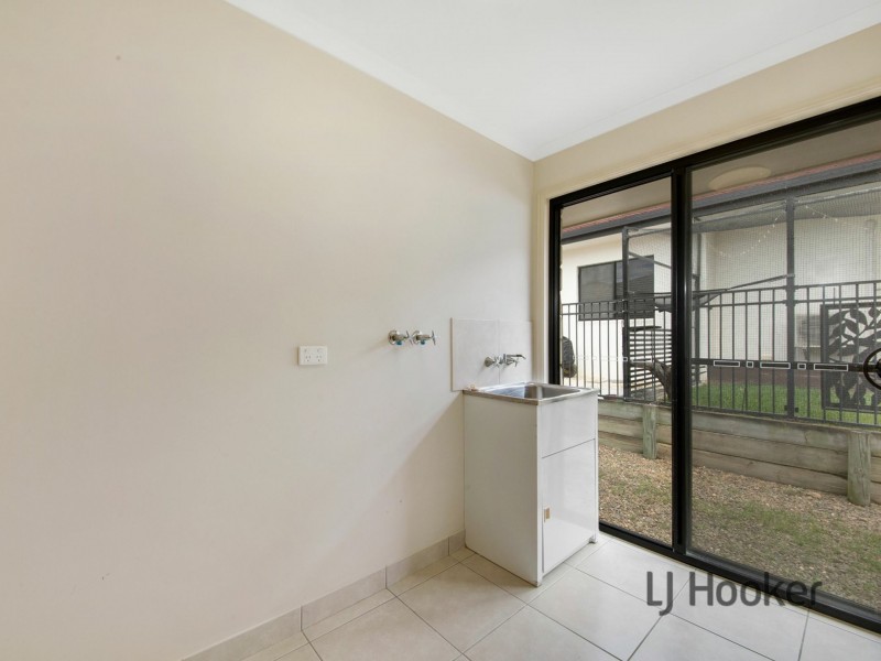 22 Lighthouse Drive, Boyne Island QLD 4680