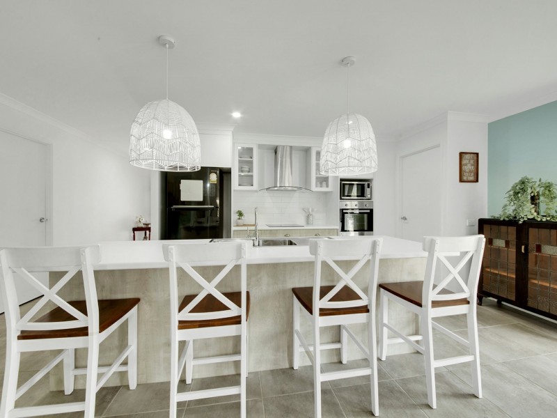 1 Boondooma Court, Boyne Island QLD 4680