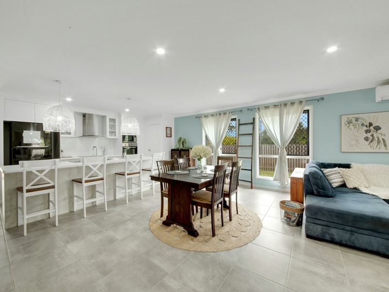 1 Boondooma Court, Boyne Island QLD 4680