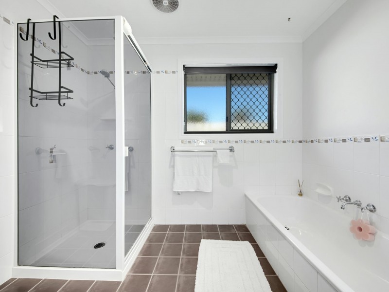 11 Pryde Street, Tannum Sands QLD 4680