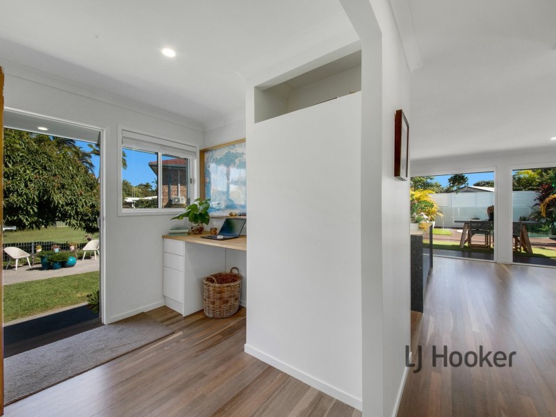 12 Alkina Crescent, Boyne Island QLD 4680