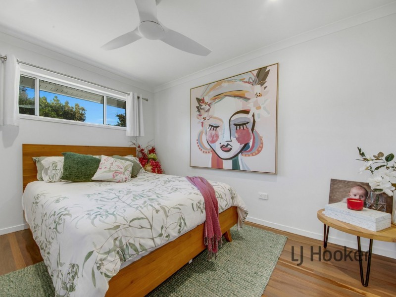 12 Alkina Crescent, Boyne Island QLD 4680
