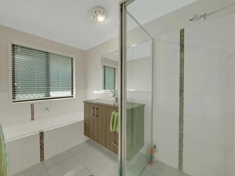 37 Pryde Street, Tannum Sands QLD 4680