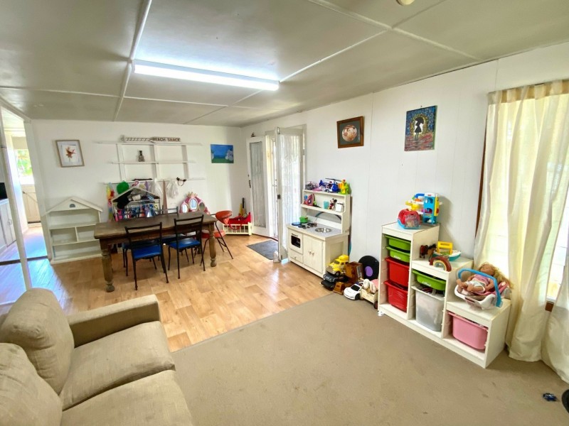 18 Yukana Street, Boyne Island QLD 4680