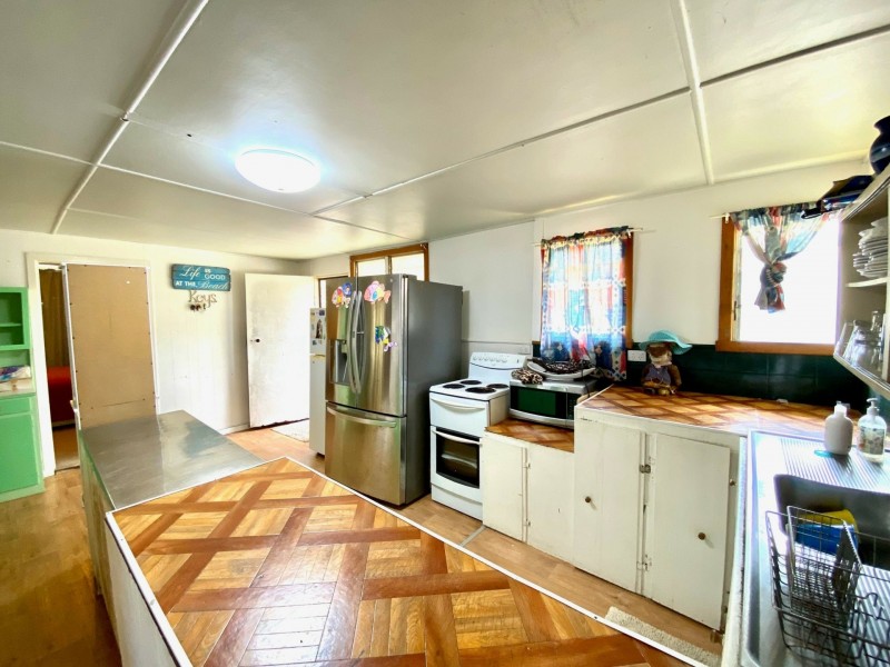 18 Yukana Street, Boyne Island QLD 4680