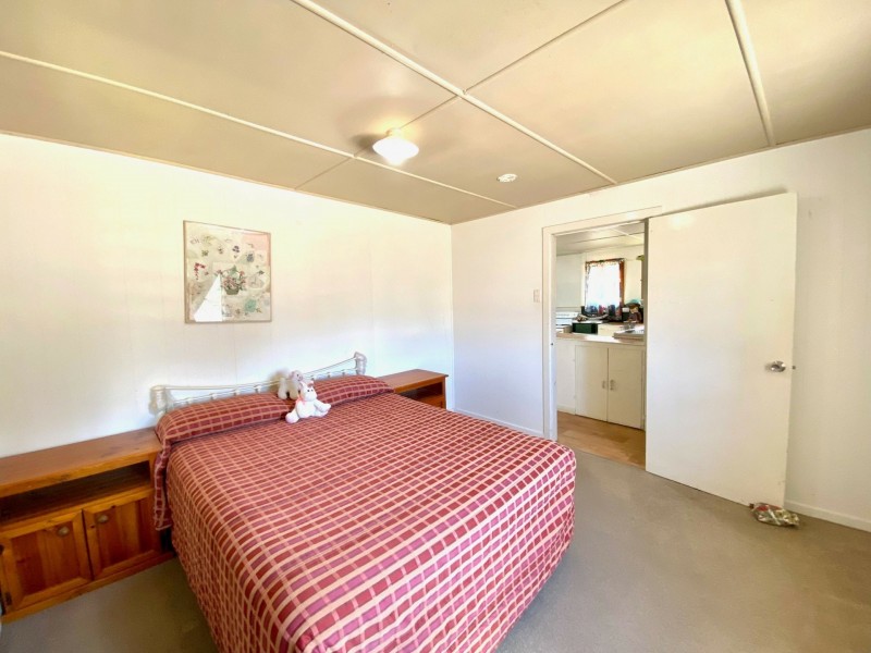 18 Yukana Street, Boyne Island QLD 4680