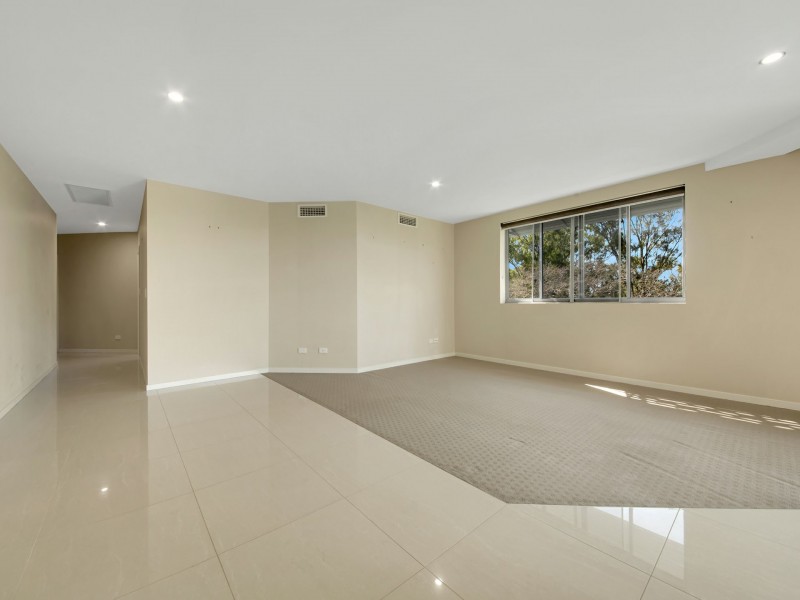 303/10 Wyndham Avenue, Boyne Island QLD 4680