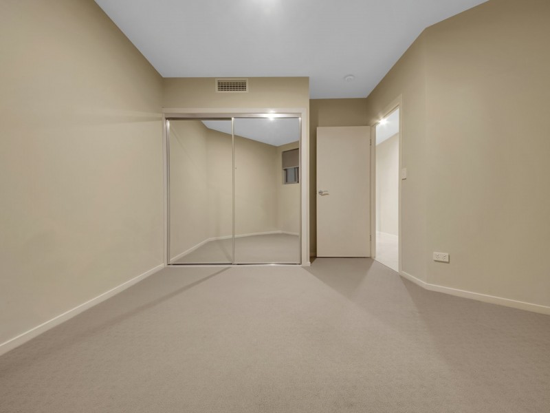 303/10 Wyndham Avenue, Boyne Island QLD 4680