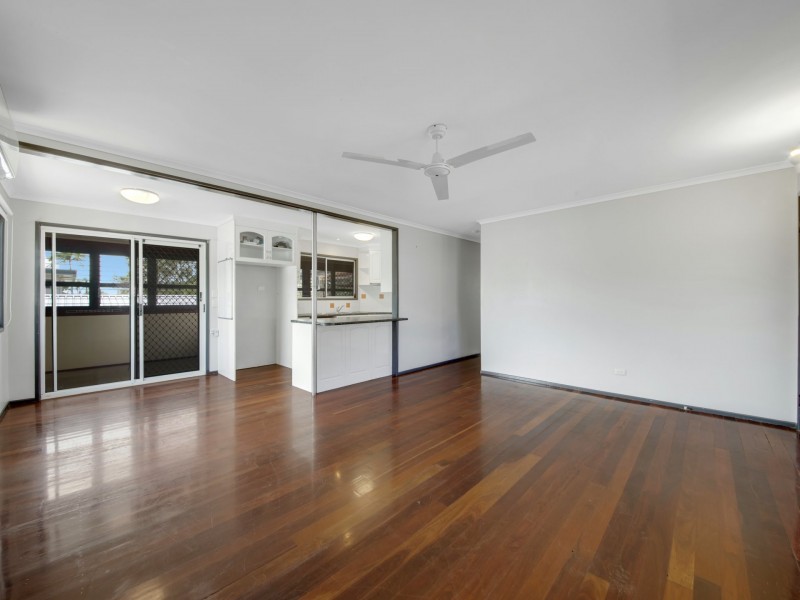 10 KATANDRA STREET, Boyne Island QLD 4680