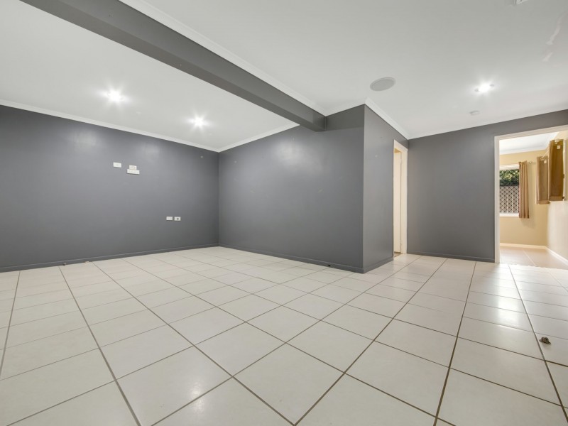 10 KATANDRA STREET, Boyne Island QLD 4680