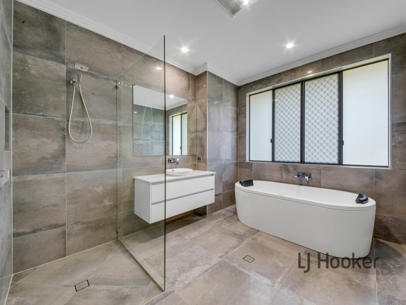 13 Stockman Drive, Benaraby QLD 4680