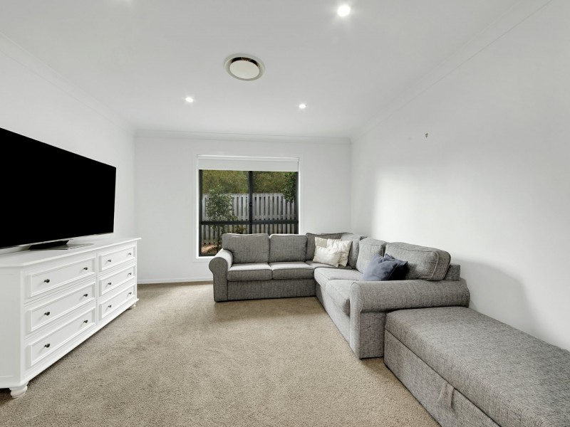 1 Tulipwood Circuit, Boyne Island QLD 4680