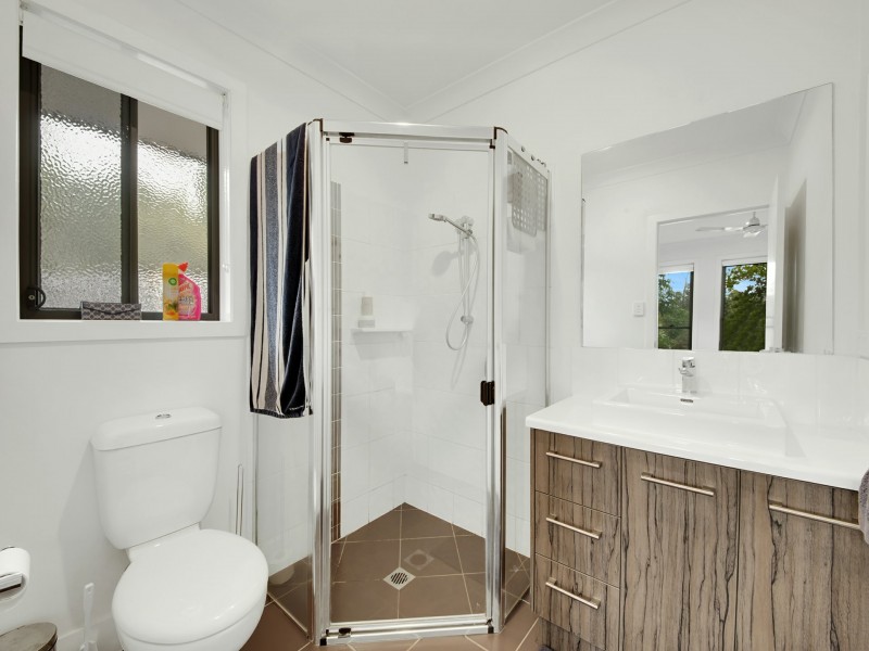 1 Tulipwood Circuit, Boyne Island QLD 4680