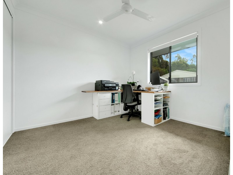 1 Tulipwood Circuit, Boyne Island QLD 4680