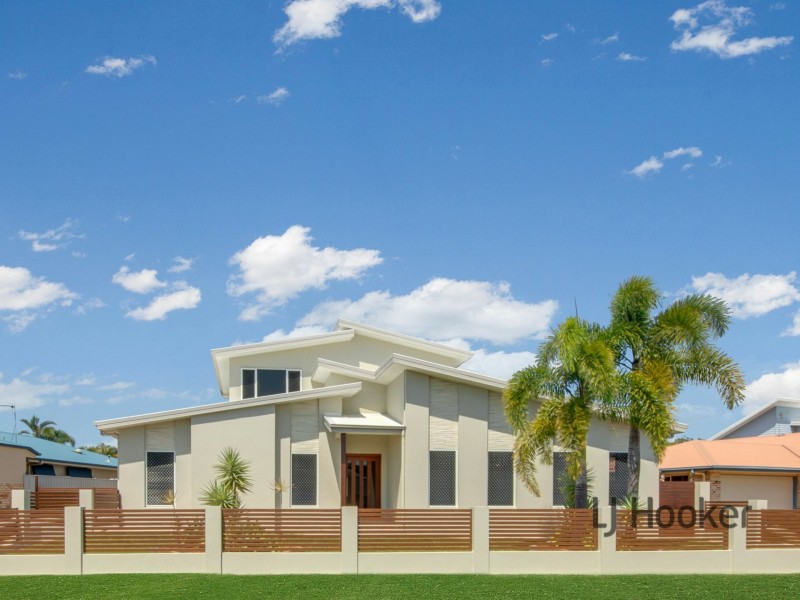 15 Riverside Drive, Tannum Sands QLD 4680