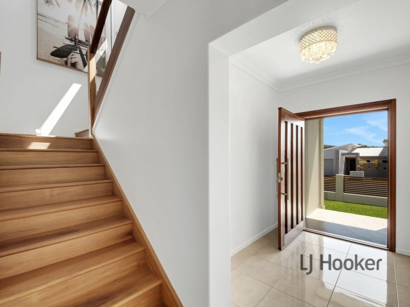 15 Riverside Drive, Tannum Sands QLD 4680