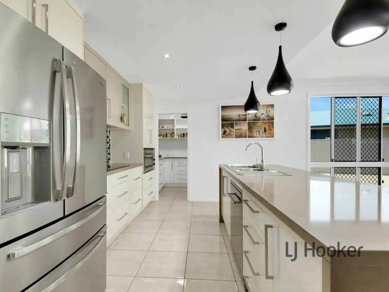 15 Riverside Drive, Tannum Sands QLD 4680
