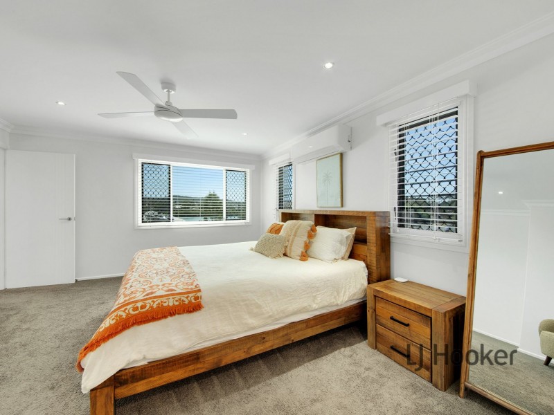 15 Riverside Drive, Tannum Sands QLD 4680