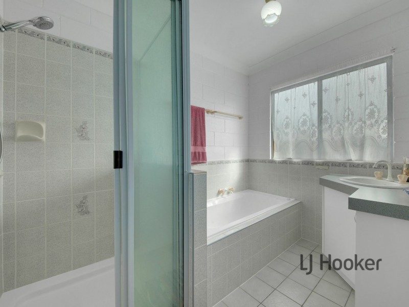 32 Lomandra Street, Boyne Island QLD 4680