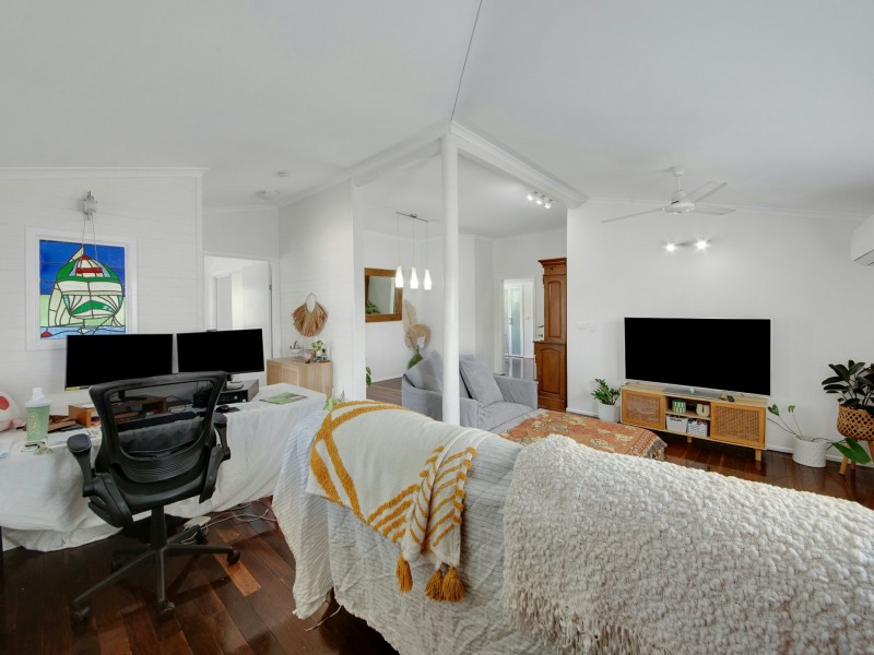 6 Pacific Avenue, Tannum Sands QLD 4680