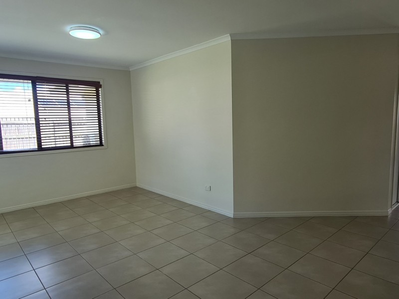 12 Jeana Close, Boyne Island QLD 4680
