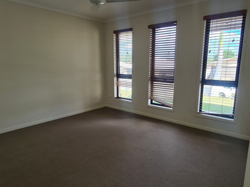 12 Jeana Close, Boyne Island QLD 4680