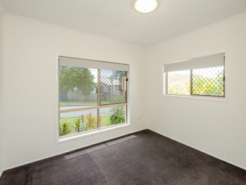 25 Rigby Crescent, West Gladstone QLD 4680