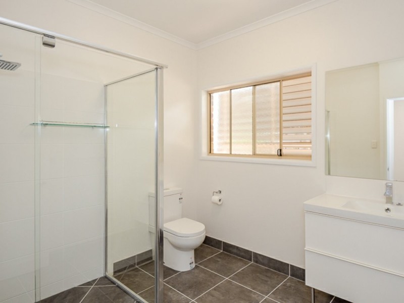 25 Rigby Crescent, West Gladstone QLD 4680
