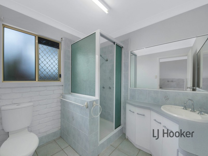 86 Booth Avenue, Tannum Sands QLD 4680