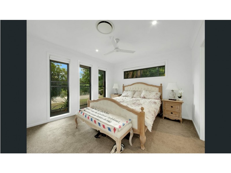 1 Tulipwood Cct, Boyne Island QLD 4680