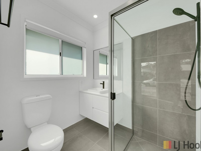 4 Lenthall Street, Boyne Island QLD 4680