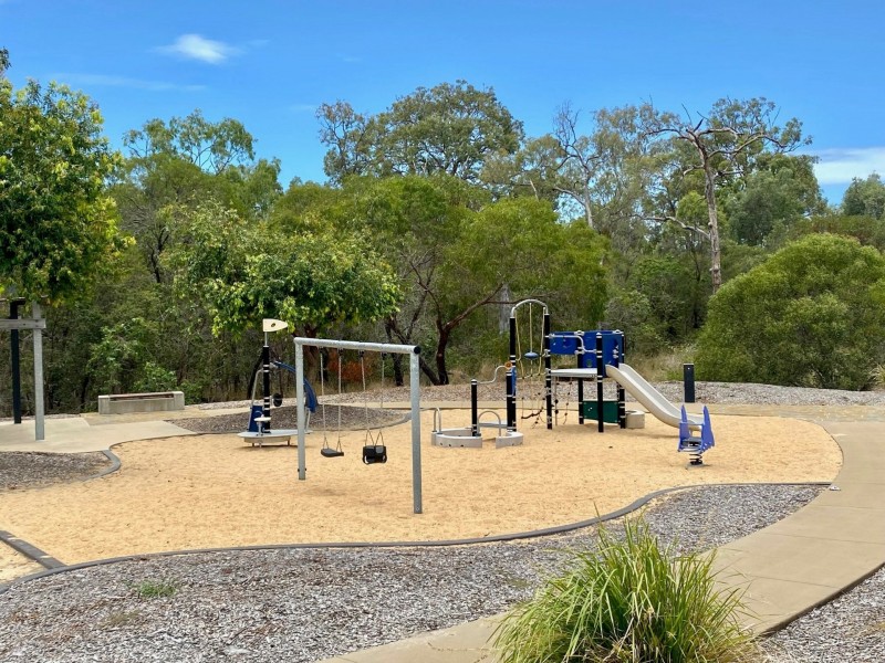 14 Bosun Circuit, Tannum Sands QLD 4680